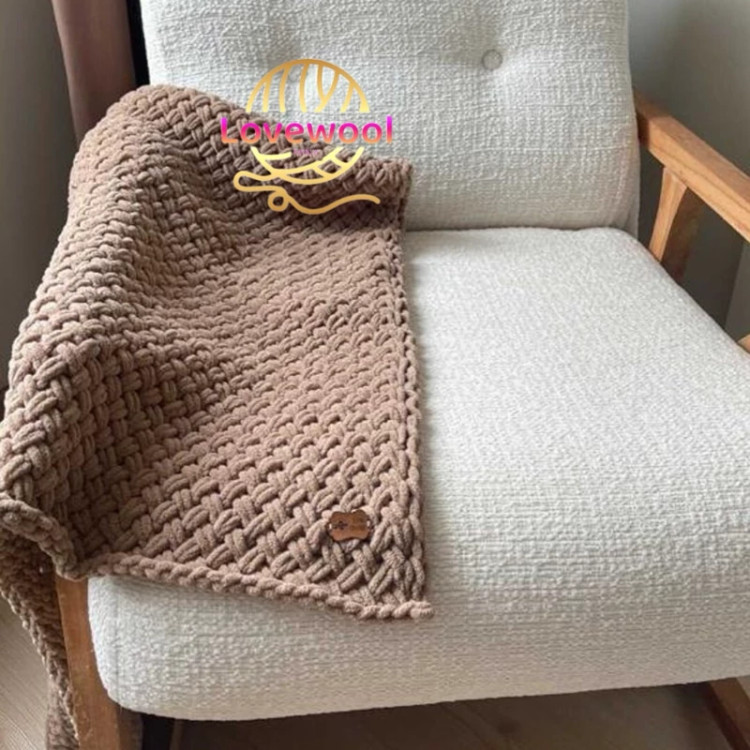 پتو نوزادی مخمل آلیز پافی ابعاد 90در90