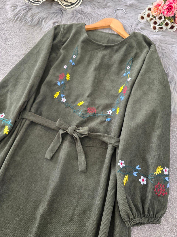 کفتان گلدوزی گلبرگ مخمل کبریتی ریز سایز 40 تا 50