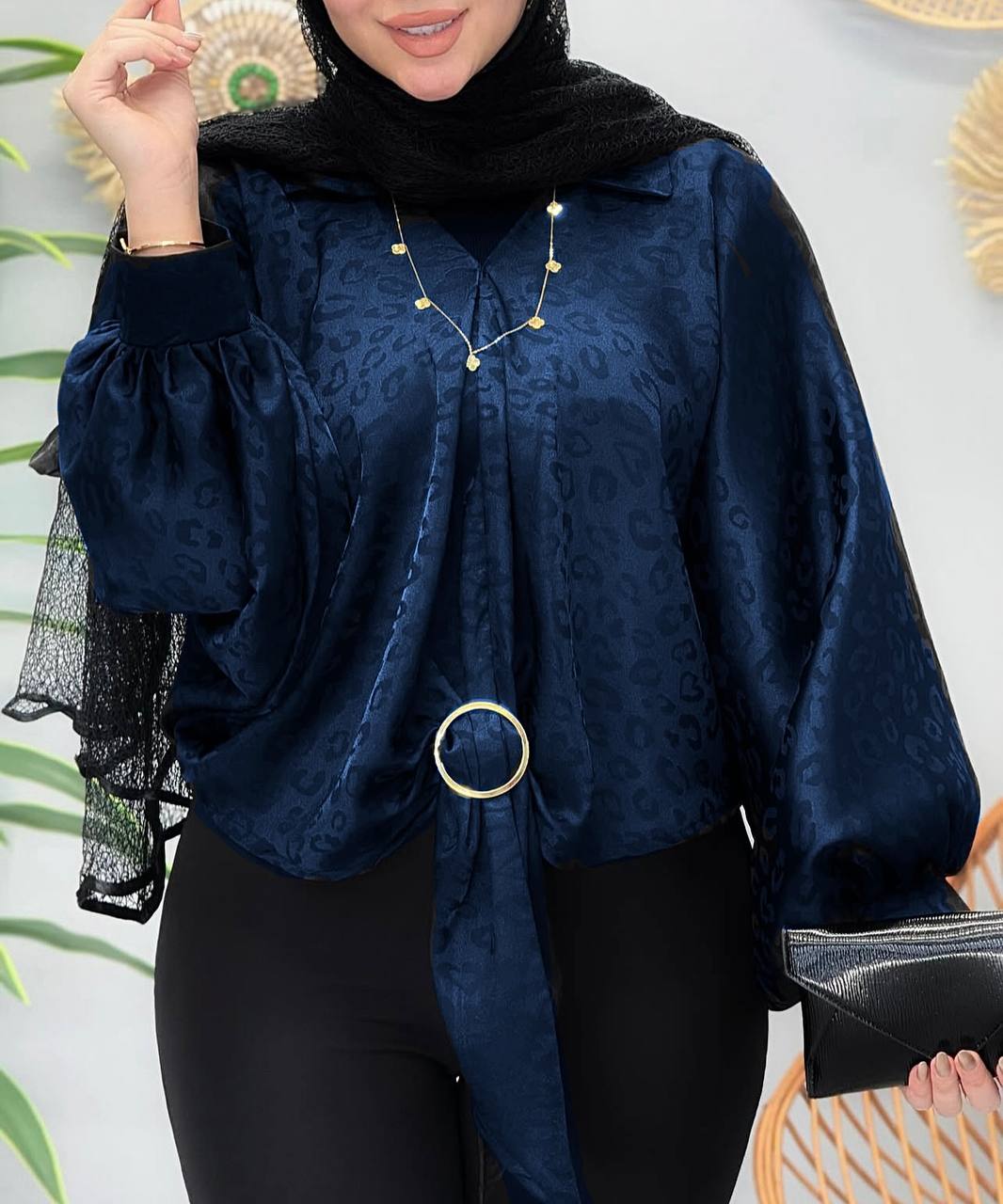 شومیز ساتن طرح پلنگی ژاکارد اعلا وارداتی سایز ۴۰ تا ۵۲