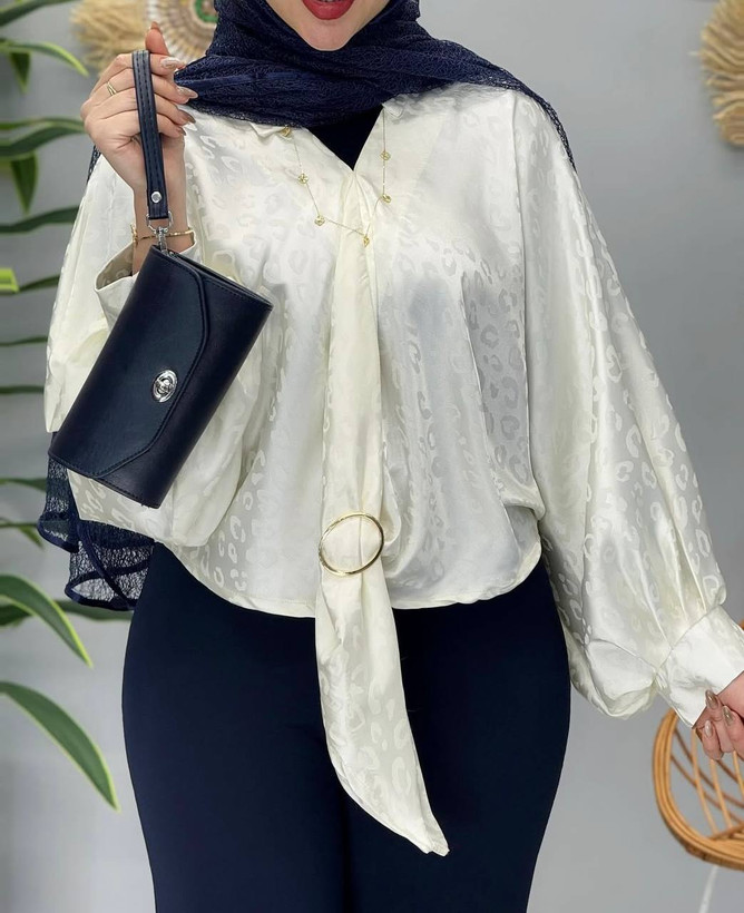 شومیز ساتن طرح پلنگی ژاکارد اعلا وارداتی سایز ۴۰ تا ۵۲