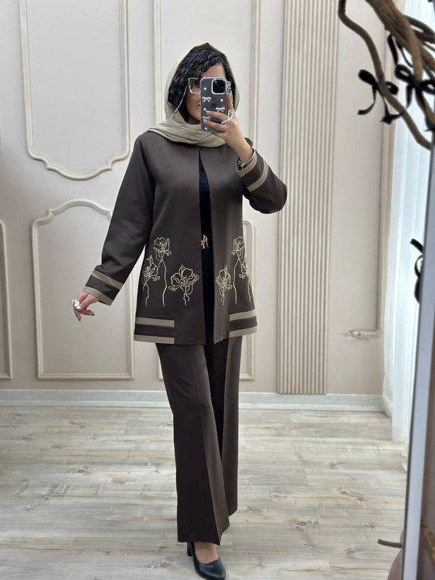 کت شلوار گلدوزی رویا سایز ۳۸ تا ۵۰ طبق توضیحات