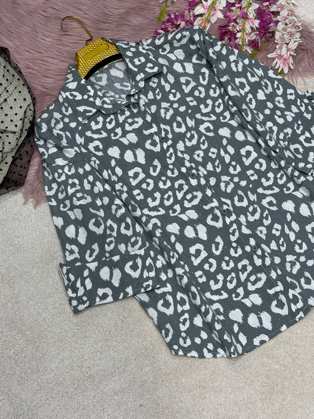 شومیز طرح پلنگی فرشته سایز ۳۸ تا ۴۶
