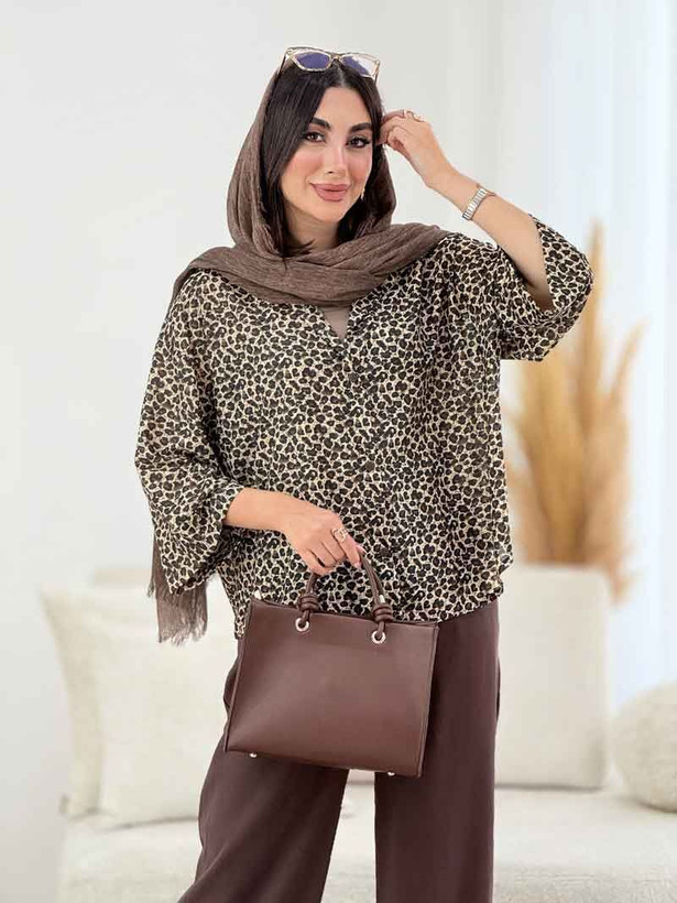 شومیز پلنگی ژاکارد سایز ۳۸ تا ۵۰ طبق دورسینه چک شود